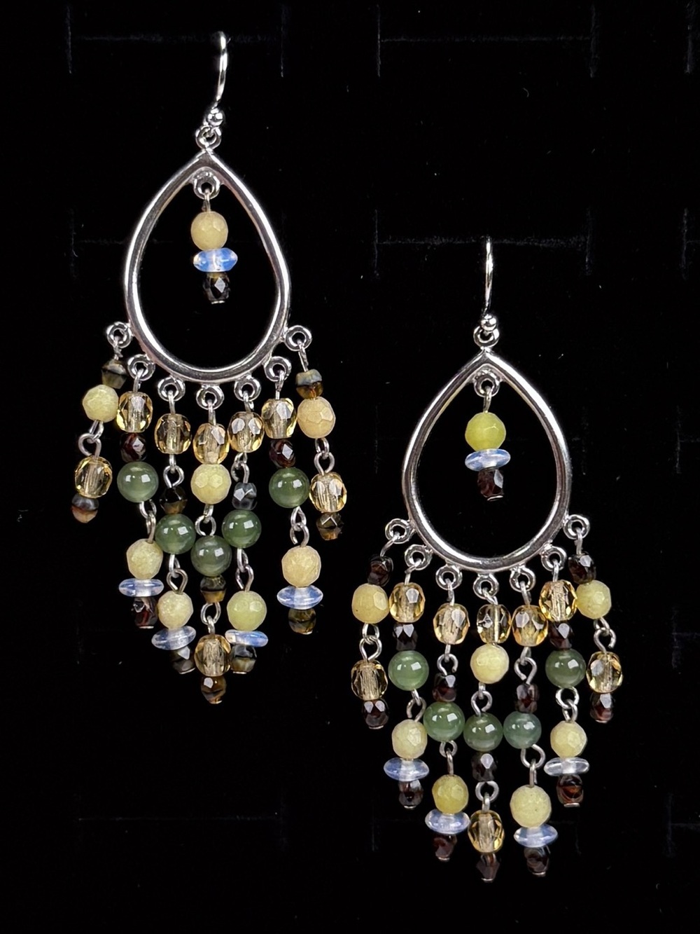Gorgeous vintage Silvertone jade multi beaded chandelier pierced earrings
